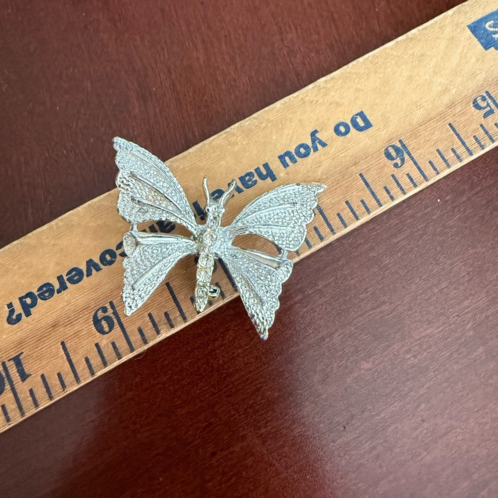 Vintage Gerry Silver Tone Brooch